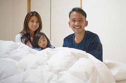 Keluarga Bahagia, Intip 8 Foto Liburan Seru Ruben Onsu ke Jepang