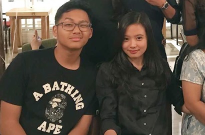 Mesra di Bali, Azriel Hermansyah Nakal Sorot Paha Pacar Imut