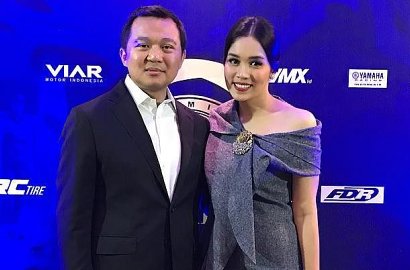 Resmi Dinikahi Keponakan Jusuf Kalla, Baju Pengantin Alexandra Asmasoebrata Jadi Sorotan