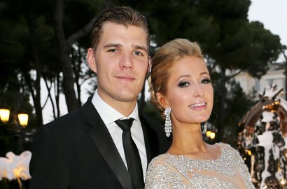 Sibuk Lindungi Cincin Rp 27 M, Paris Hilton Tak Sadar Tinggalkan Tunangan di Bandara