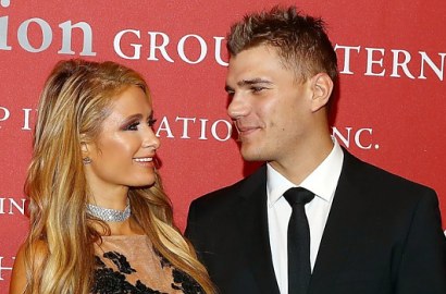 Baru Saja Dilamar Chris Zylka, Paris Hilton Ingin Segera Hamil?