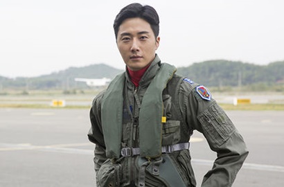 Keren Jadi Pilot, Jet Tempur Jung Il Woo Alami Kecelakaan di Trailer 'The Discloser'