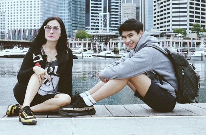 Bantah Pacaran, Devano Sindir Jennifer Coppen Rekam Video Mesra?