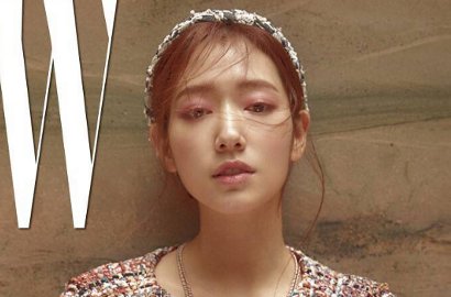 Simpel Elegan, Intip Cantiknya Park Shin Hye di Bandara Menuju Hong Kong