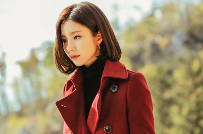Dikirimi Truk Kopi ke Lokasi Syuting 'Black Knight', Shin Se Kyung Pose Imut