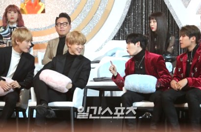Duduk Bersebelahan di GDA, Jimin-Sungwoon Ketahuan Ngobrol Terus