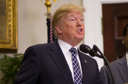Berikan Komentar Rasis, Afrika Tuntut Donald Trump Minta Maaf