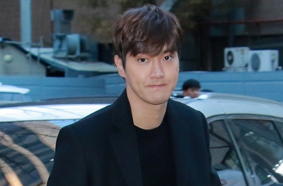 Berangkat ke Malaysia Bareng Member SuJu Lainnya, Siwon Tuai Sindiran Netter