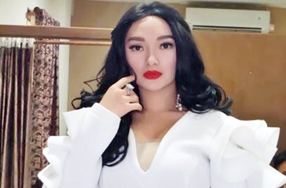 Unggah Foto Bareng Ayu Ting Ting-Dewi Persik, Zaskia Gotik Dibully Gara-Gara Typo