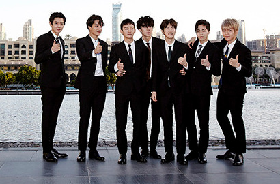 Unggah Foto EXO di Dubai Fountain Show, Chanyeol-Sehun Tulis Pesan Manis Ini