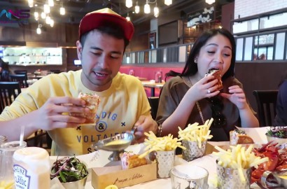 Panik Lihat Raffi 'Rakus' Makan Lobster, Perhatian Ibunda Nagita Dipuji Netizen
