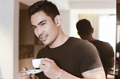 KD Bocorkan Robby Purba Bakal Nikah, Netter: Jangan-Jangan Sama Ayu Ting Ting?