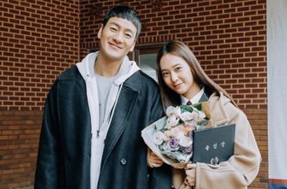 Beda Usia 13 Tahun dengan Lawan Main di 'Wise Prison Life', Krystal: Tak Masalah