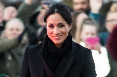Fitting Gaun Pengantin, Meghan Markle Sudah Tentukan Desainer?