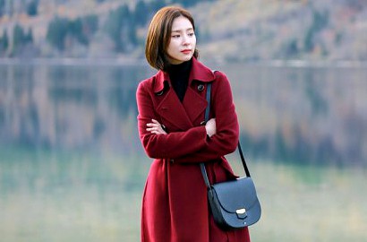 Siap-Siap Terpukau Cantiknya Shin Se Kyung Pakai Gaun Pengantin di 'Black Knight'