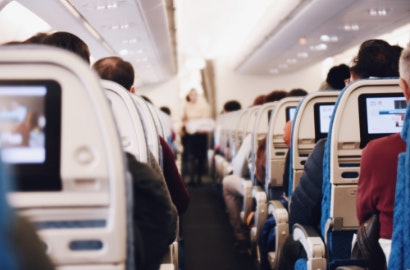 Viral, Surat Komplain Penumpang AirAsia Soal Pramugari Berbusana Seksi Dipertanyakan