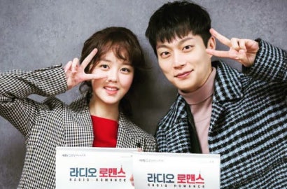 Jauh Lebih Tua, Yoon Doo Joon Malah Anggap Kim So Hyun Nuna di Lokasi 'Radio Romance'