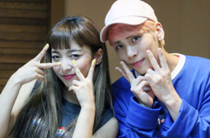 Unggah Foto Ini, Luna Kenang Jonghyun Sebagai Musisi dan Komposer Terhebat