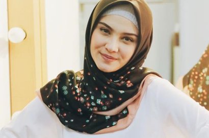 Sering Dapat Tawaran Lepas Hijab Sesudah Hijrah, Begini Jawaban Zee Zee Shahab