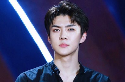 Chanyeol-D.O. Nongkrong Bareng Koreografer, Fans Fokus Pose Imut Sehun