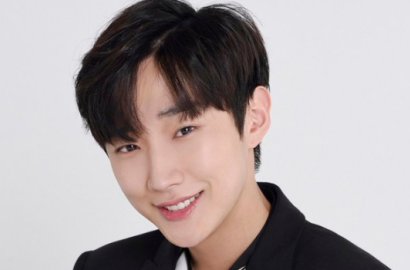Sempat Bikin Khawatir, Jinyoung B1A4 Tenangkan Fans Usai Kecelakaan