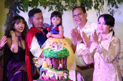 Rafathar Tak Hadir di Pesta Ultahnya, Begini Reaksi Imut Gempita Putri Gading Marten