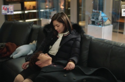 Yoo Seung Ho dan Chae Soo Bin Malu-Malu Nonton Adegan Ciuman di 'I'm Not a Robot'
