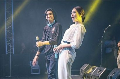 Unggah Foto Bareng Raisa, Netter Salah Fokus dengan Tagar Duta Sheila On 7