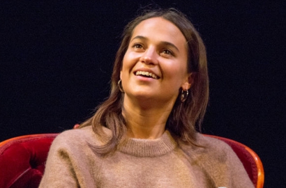Bintangi 'Tomb Raider', Alicia Vikander Bahas Minimnya Peran Wanita di Layar Lebar