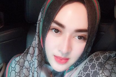 Umbar Foto Gumpalan Darah, Tiara Dewi Sakit Tidak Wajar Kena Guna-Guna?