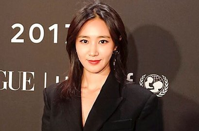 Pertama Kalinya dalam 10 Tahun Telat Hadiri Acara Live, Yuri SNSD Minta Maaf