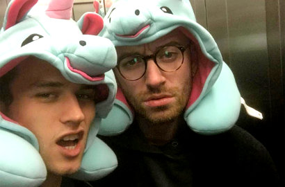 Lagi, Sam Smith Terang-Terangan Cium Bibir Brandon Flynn di Depan Umum