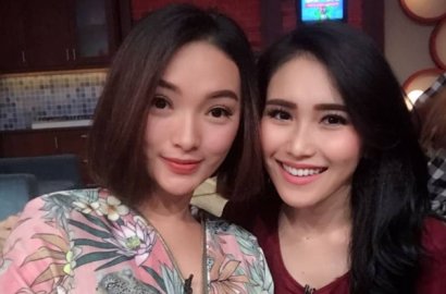 Ayu Ting Ting Pamer Squad Bareng Bule, Zaskia Gotik: Saya Mah Enggak Iri