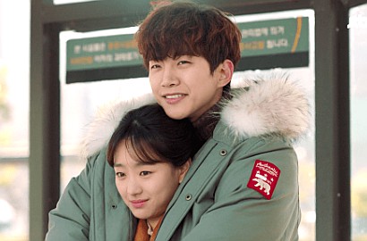 Won Jin Ah Bahas Syuting Didekap Junho Pakai Jaket di 'Just Between Lovers'
