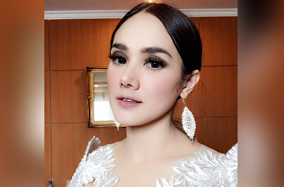 Tampil Cantik Saat Pemotretan, Pose Mulan Jameela Malah Disebut Mirip Cacing Kepanasan