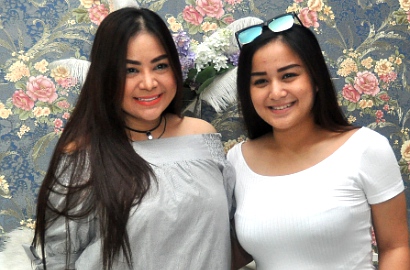 Tak Dianggap Anak oleh Annisa dan Telantarkan Ayah, Juwita Bahar Malah Pamer Pose Ngantuk Cantik