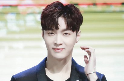 Selain Sibuk Jadi Idol, Lay EXO Ternyata Juga Seorang Direktur Eksekutif di Tiongkok