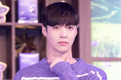 Lay Ngaku Bukan Cowok Romantis dan Bahas Punya Kode Rahasia dengan Penggemar
