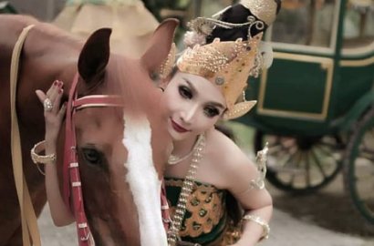 Roro Fitria Geram Dapat 'Kiriman' Ekor Cicak, Netter Beri Reaksi Mengejutkan