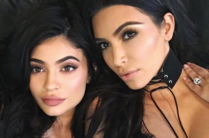 Kylie Jenner Baru Saja Melahirkan, Kim Kardashian Tulis Pesan Manis