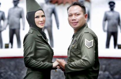 Pernikahan Vicky Prasetyo-Angel Lelga Disiarkan Live, Netter: Faedahnya Apa?