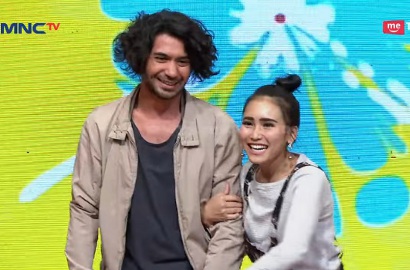 Ayu Ting Ting Heboh Bertemu Reza Rahadian di 'Sik Asix', Fans Ikut Gemas