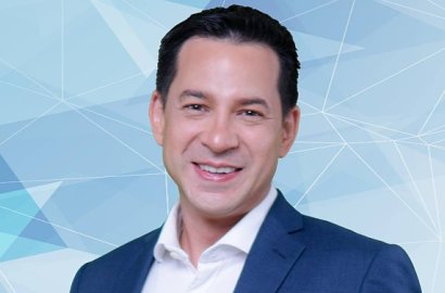 Ari Wibowo Unggah Foto Jadul, Netter: Gantengnya Abadi Seperti Vampir