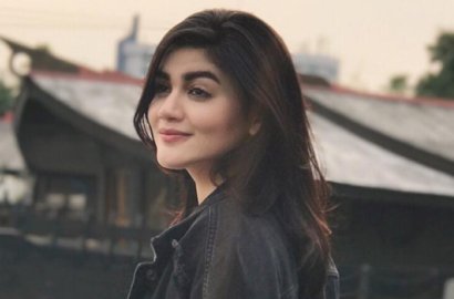 Bantah Pernah Menikah, Hilda Vitria Ungkap Fakta Dibalik Fotonya Dengan Kriss Hatta