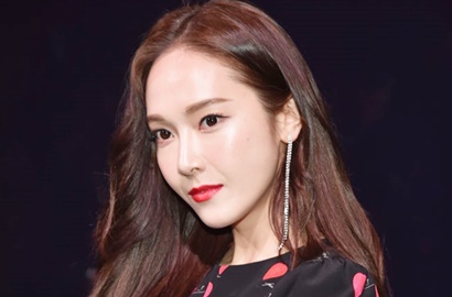 Cantiknya, Jessica Kembali Eksis di Acara New York Fashion Week