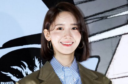 Siap Sambut Hari Valentine, Cantiknya Yoona Sapa Fans di Foto Ini