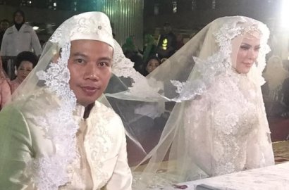 Pernikahannya Heboh, TransTV Siarkan 'Dongeng Cinta' Vicky Prasetyo-Angel Lelga