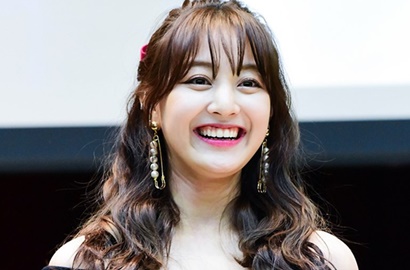 Hadiri Acara Kelulusan Sekolah Adiknya, Jihyo Twice Kejutkan Para Siswa