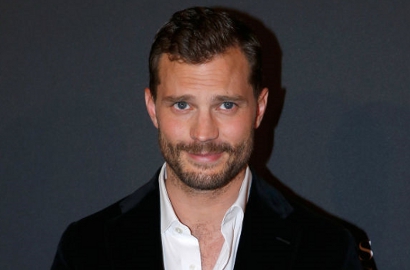 Isi OST 'Fifty Shades Freed', Jamie Dornan Cover Lagu Paul McCartney Ini