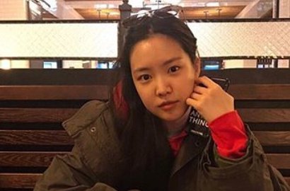 Na Eun Buru-Buru Hapus Foto Ini, Gara-Gara Rokok atau Unsur Feminis?